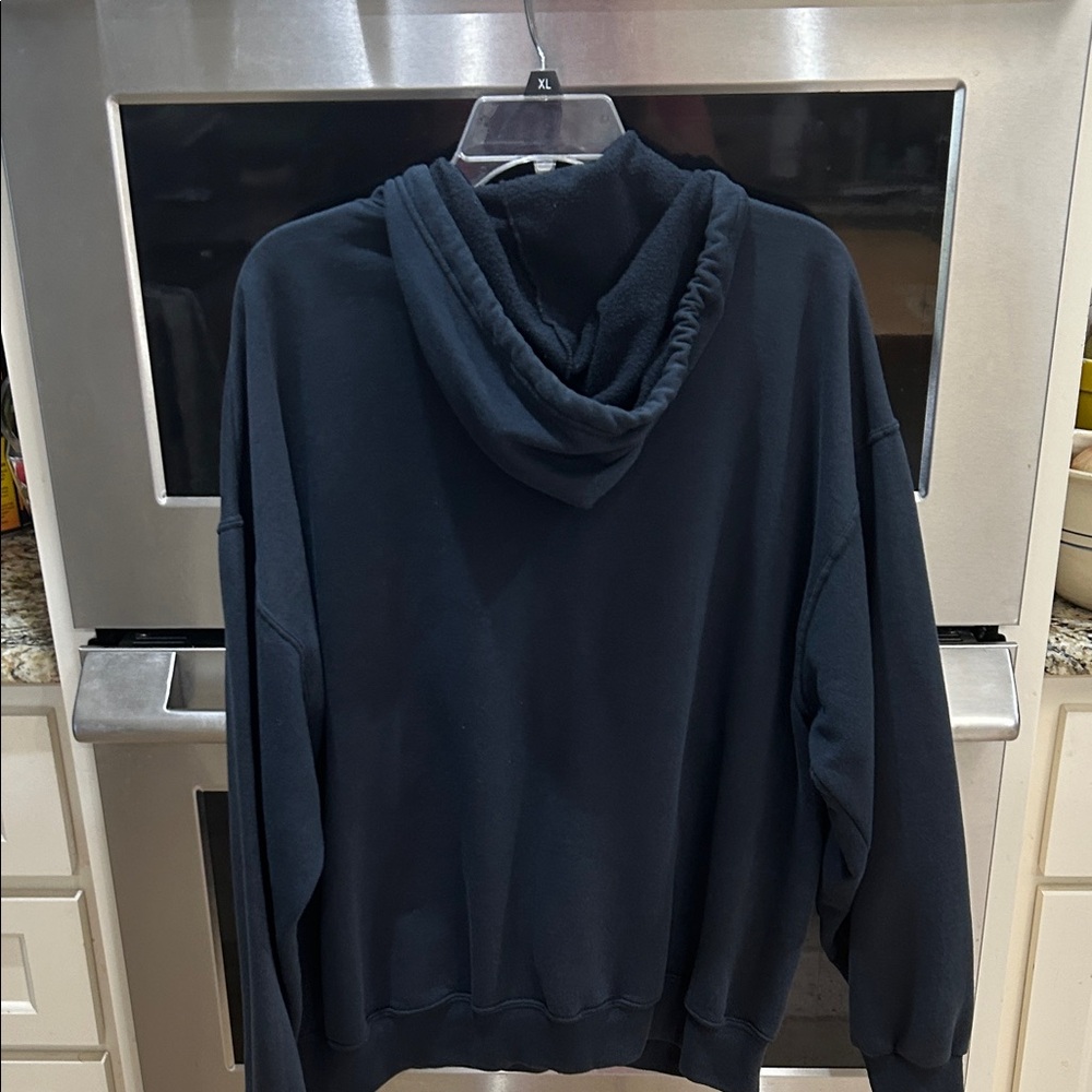 Fruit of the Loom Men's Navy Zip-Up fleece jacket. - Picture 5 of 16